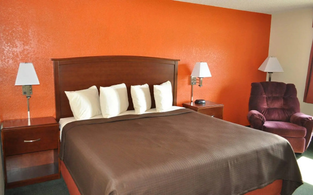 AmericInn by Wyndham Plymouth