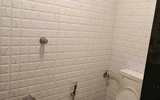Fabhotel Platinum Inn