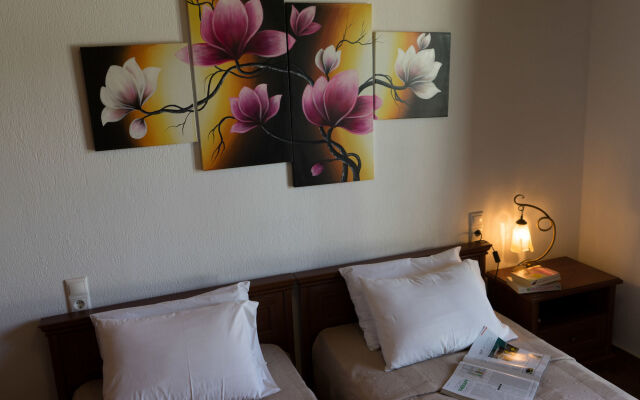 Four Seasons Villas