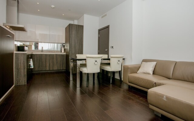 1 Bedroom Flat In East Putney