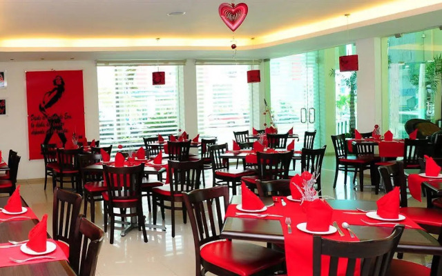 Hotel Grand Marlon