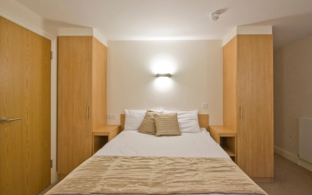Queens Hotel