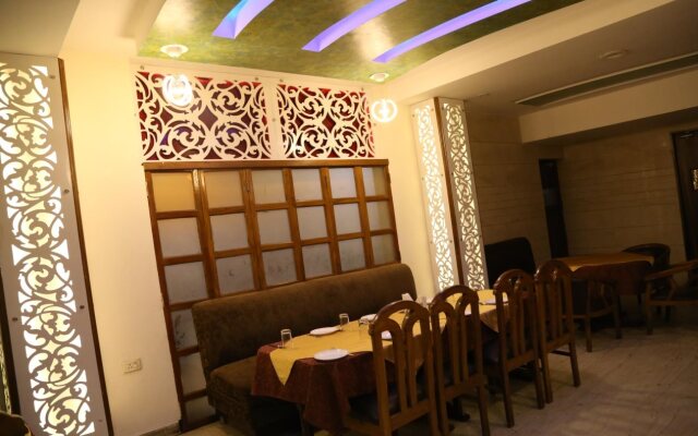 Jyoti Hotel