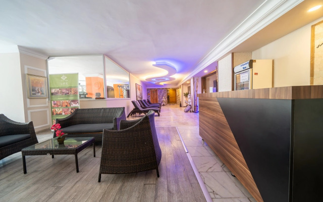 L’etoile Beach Hotel