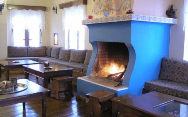 En Chora Vezitsa Hotel