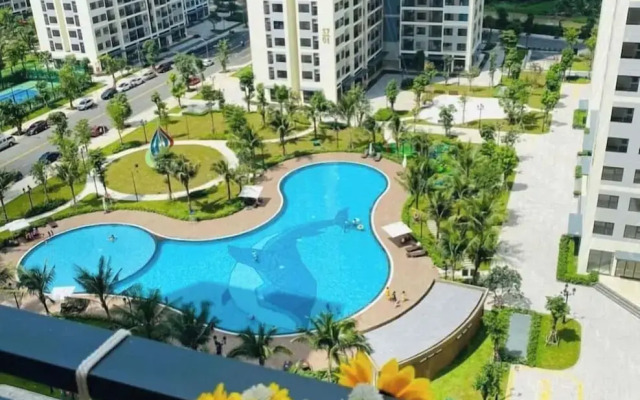 Lyshing Apartment in Vinhomes Grand Park