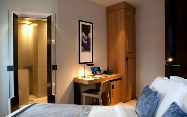 Hotel Marceau Champs Elysees