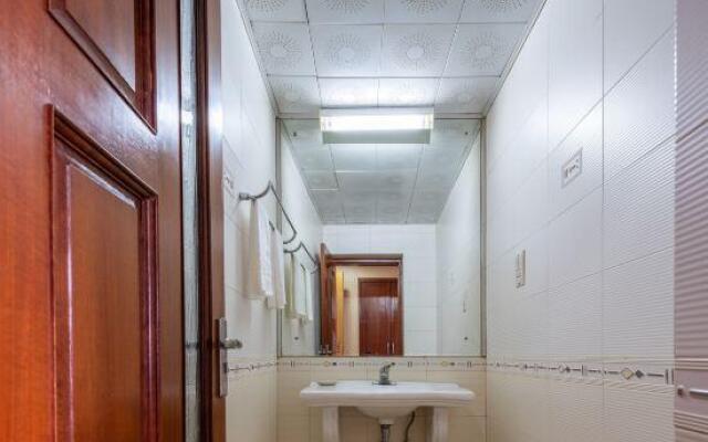 China Hualu Hotel