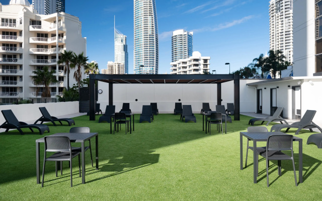 Hotel Apartments on 22 View Avenue, Surfers Paradise