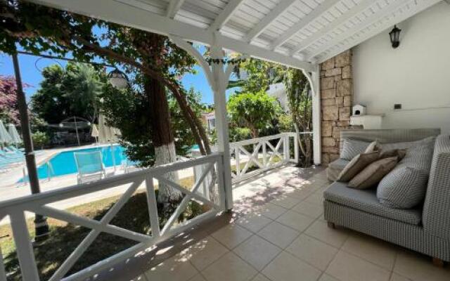 Mars Villas Apart Hotel