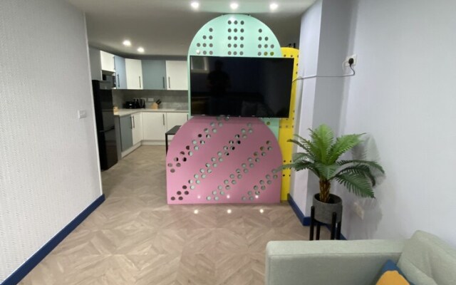 Aaron Wise - 51 Fitzhamon
