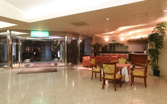 L and L Hotel Senryu