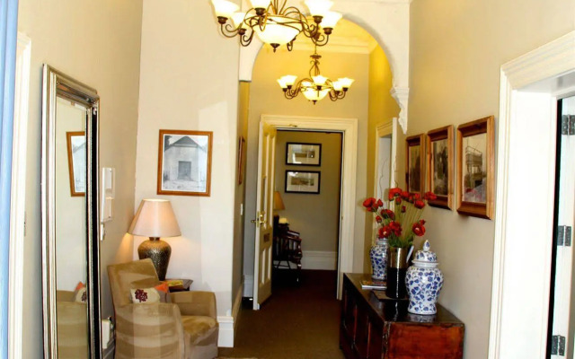 Merivale Manor