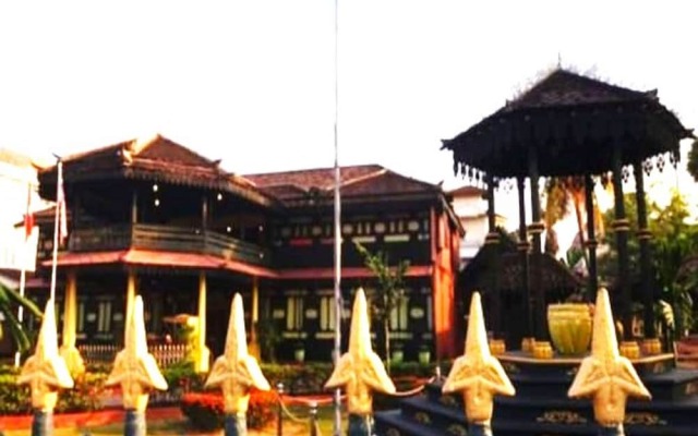 Alia Express Green Mango, Kota Bharu