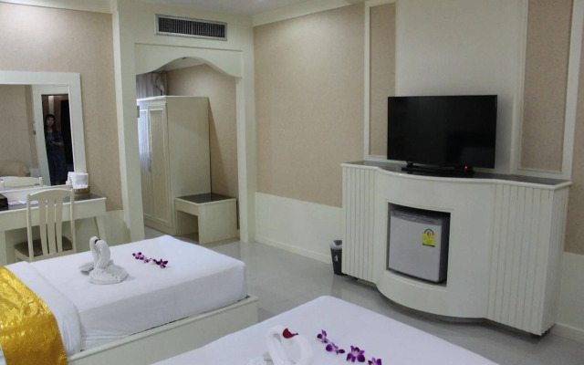 The Rich Hotel