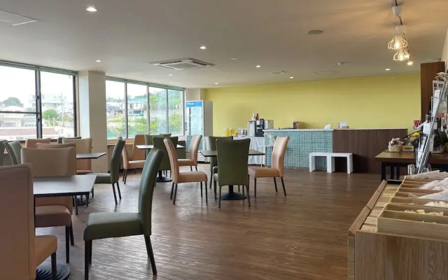 Rycom Family Resort Hotel