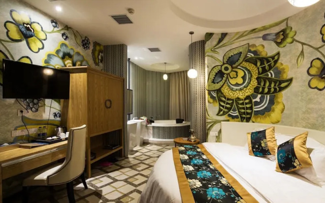 Wuhan Wanchen Theme Hotel
