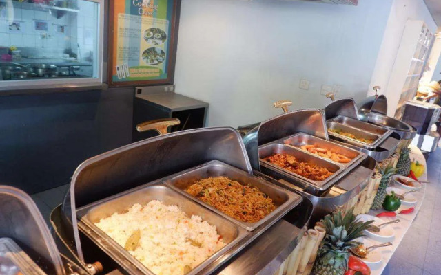 Отель ibis Styles Bali Legian