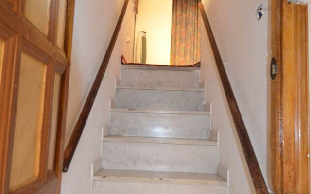 Period apartment 5 period in Old Nice near tramway