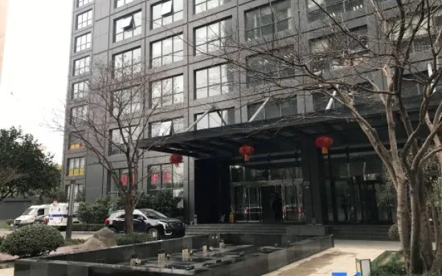 Yuju Hotel Apartment (Shanghai Pengpu New Village Subway Station)