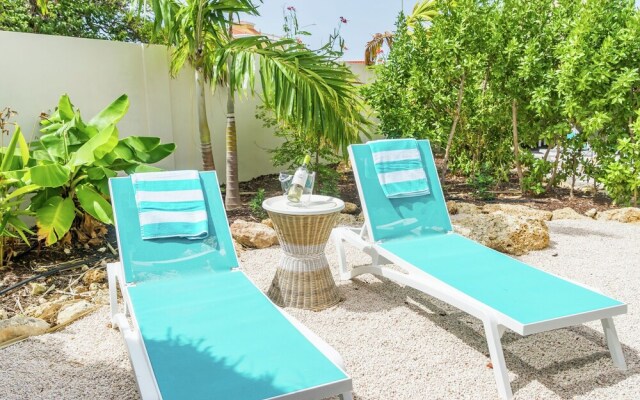 Cozy Apartment in Jan Thiel Curacao near  Beach