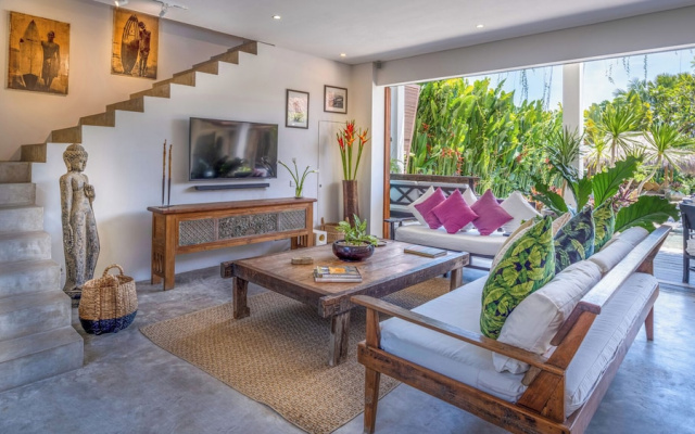 Villa Mandalay – Guest Rooms – Seseh