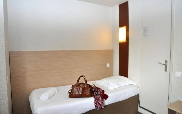 Brit Hotel Caen Mondeville