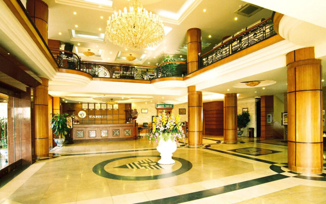 Camela Hotel & Resort