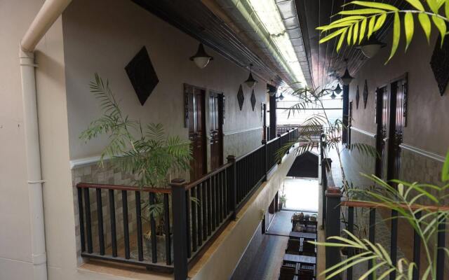 Wongsaisiri Srichiangkhan Hotel