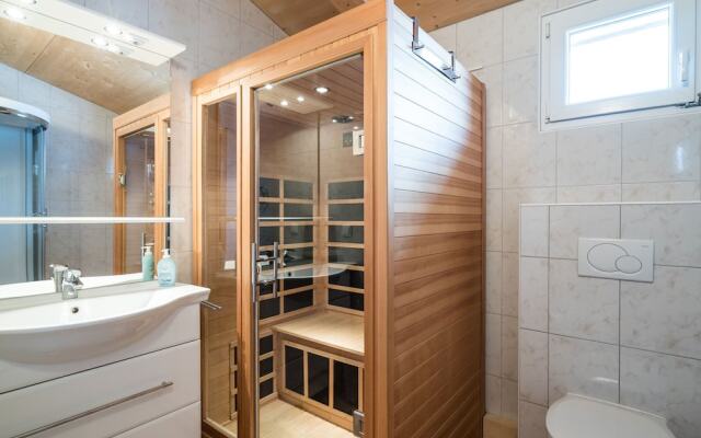 Luxury Chalet in Hohentauern with Panoramic Mountain Views