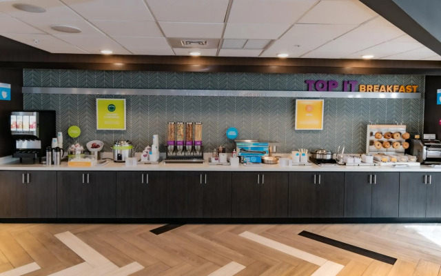 Tru by Hilton Florida City