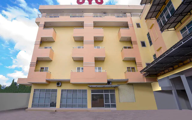 OYO 2695 D'es Guest House