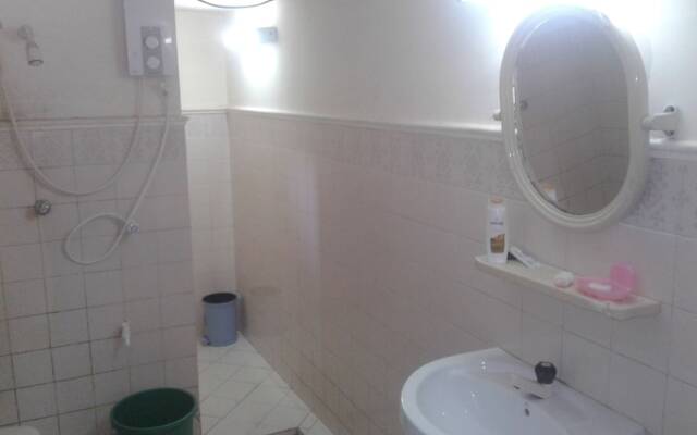 Hikka Train Hostel