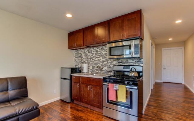 The Sandstone Point Inn