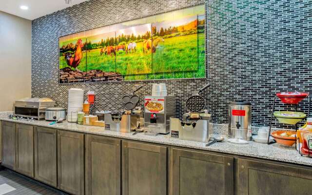 La Quinta Inn & Suites by Wyndham Paducah