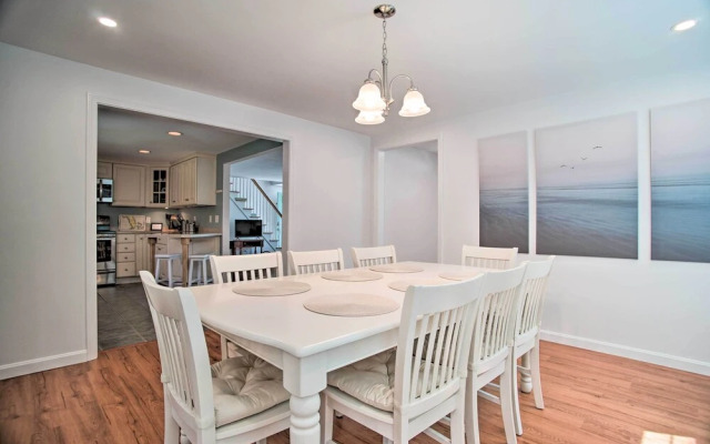 1 Mi to Beach: Home w/ Deck & BBQ in East Falmouth