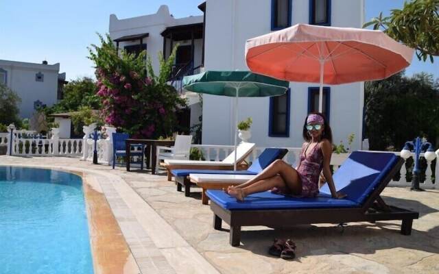 Derin Suite Hotel