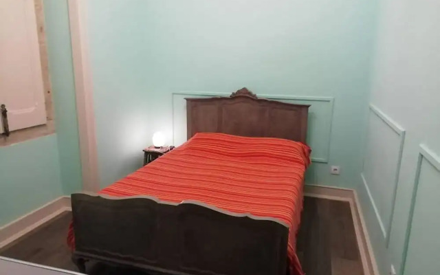 Beautiful Classic Designed 3-bed Villa in Lisboa