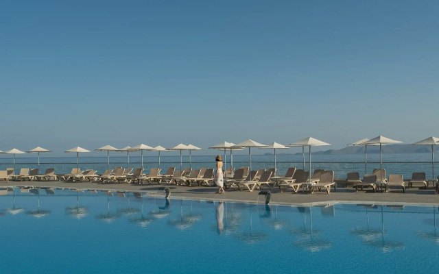 Themis Beach Hotel