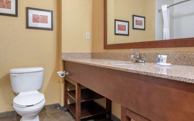 Comfort Suites Louisville Airport