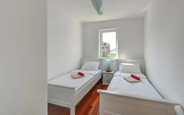 Family friendly apartments with a swimming pool Murter - 16655