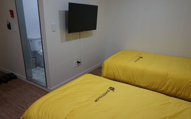 24 Guesthouse Jeonju