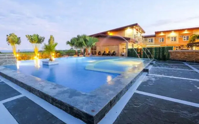 Nassau Beach Hotel