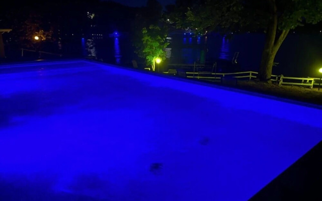 Lamplighter Resort