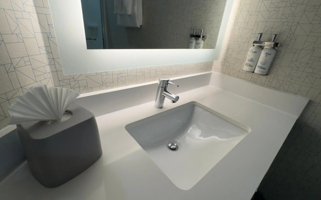 Holiday Inn Express Hotel & Suites Marina - State Beach Area by IHG