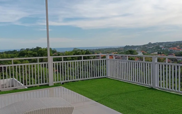 Sarining 2BR Villa with Pool