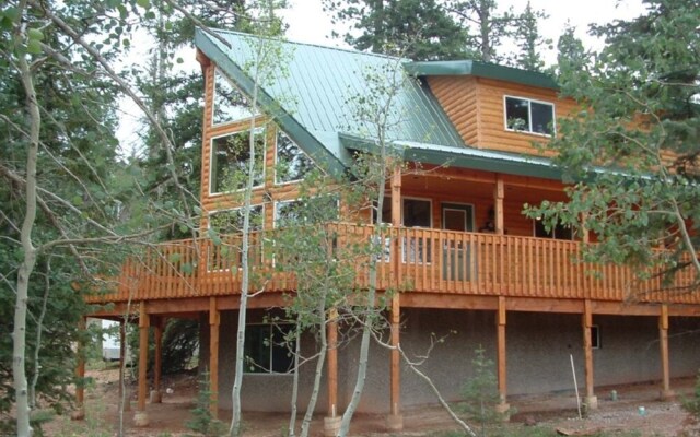 Duck Creek Luxurious Cabin