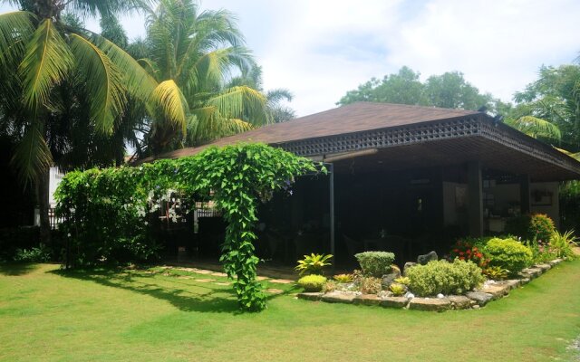 Golden Palm Resort