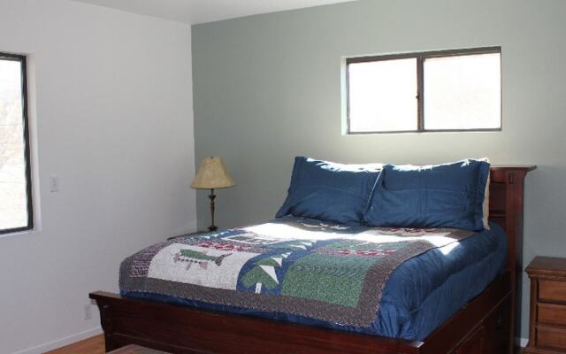 Moonridge Den- One Bedroom