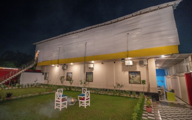 Hotel Chotiwala – 10 Mins from Kashi Vishwanath Temple
